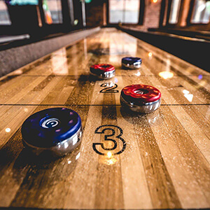 Shuffleboard table